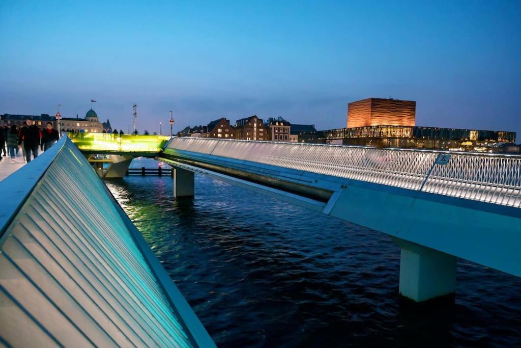 Chic Apartment In Vibrant Area By Copenhagen Canals Eksteriør billede